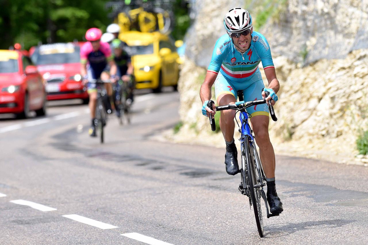 Vincenzo Nibali drives forthe line, chased by Rui Costa