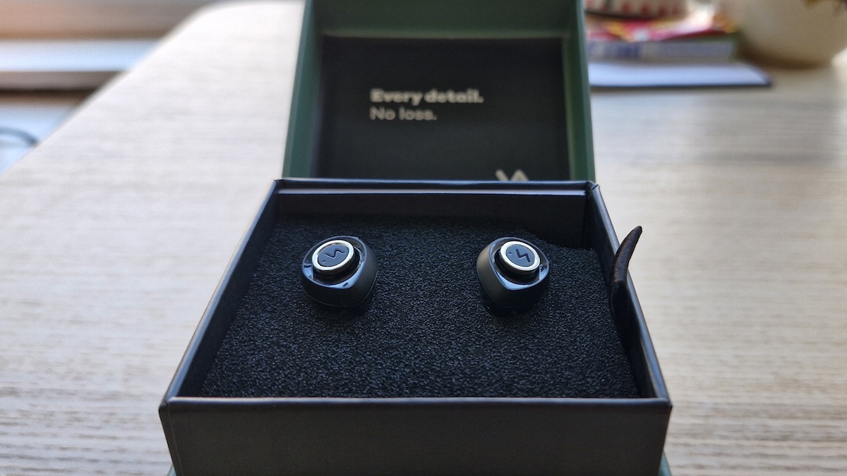 Minuendo Lossless earplugs in a black box
