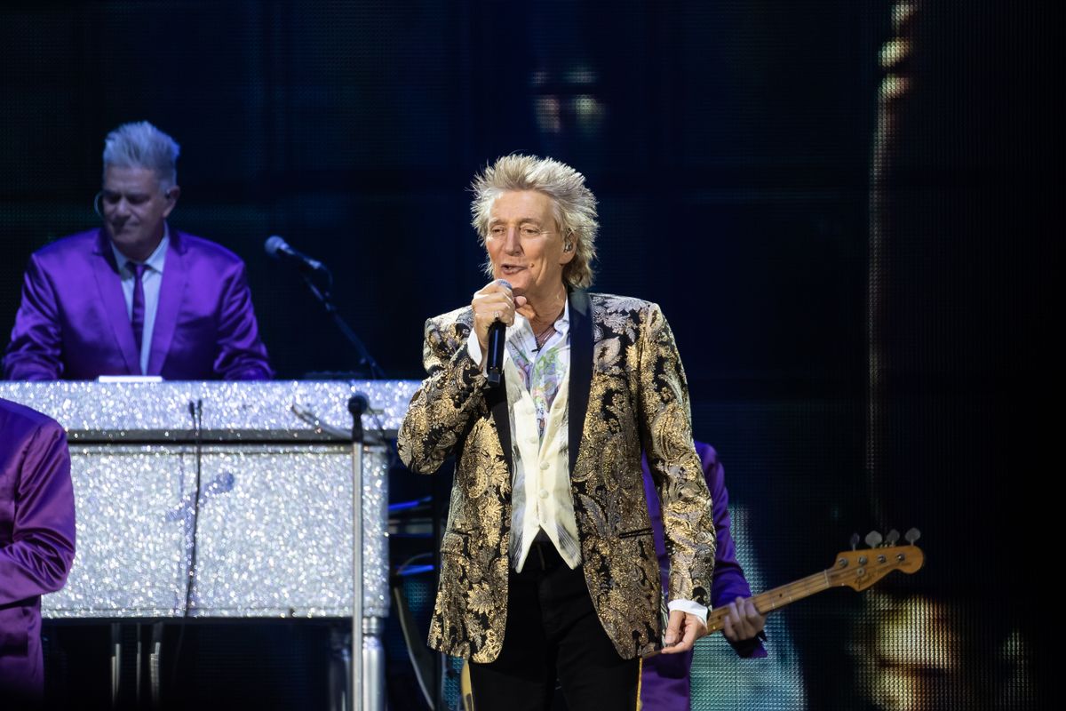 Rod Stewart in glittery gold jacket