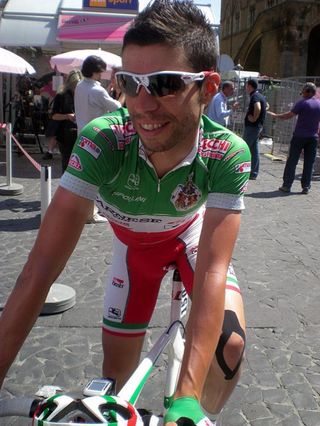 Italian champion Giovanni Visconti (Farnese Vini - Neri Sottol) has physio tape on his knee due to an injury.