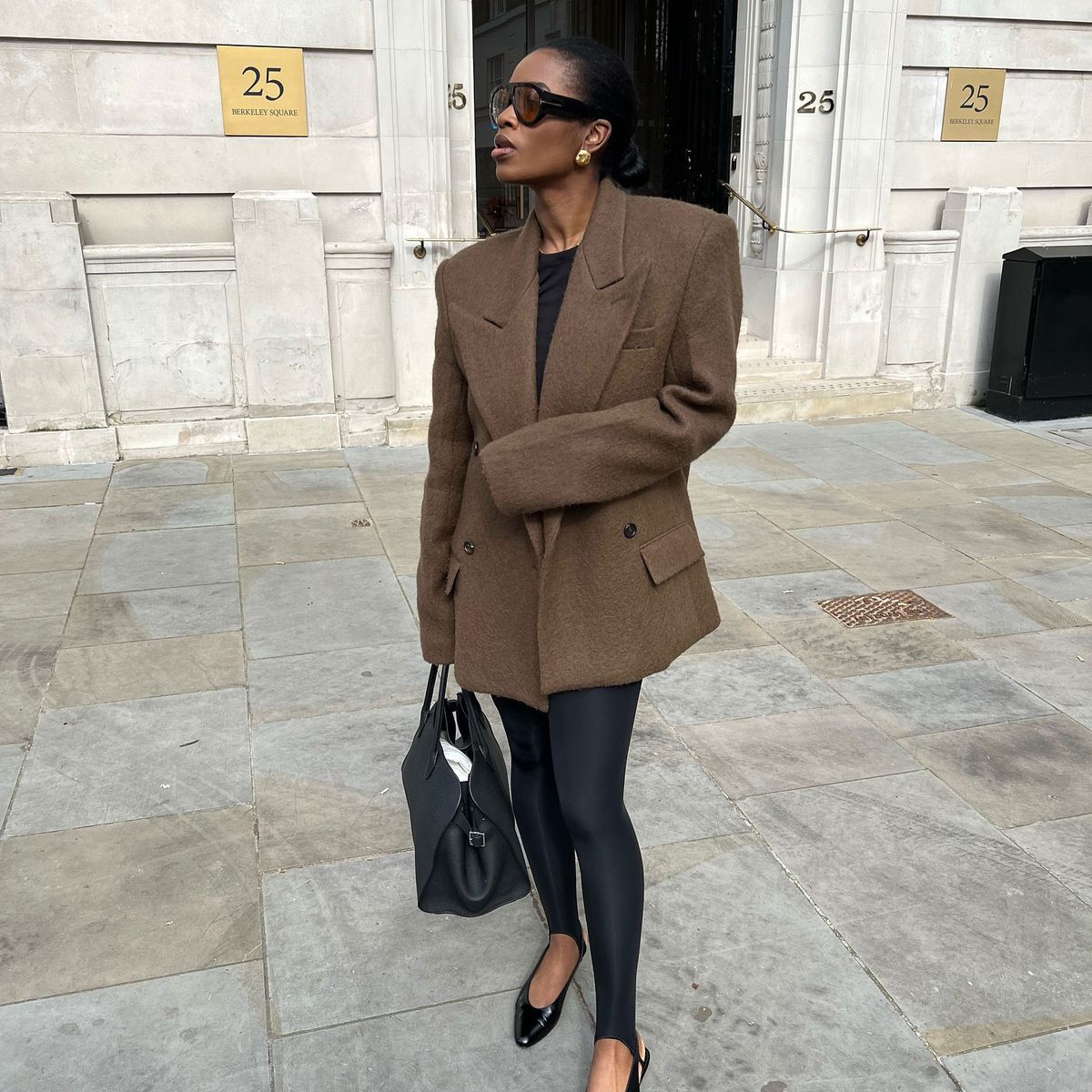 Leggings Outfits 2025: 6 Chic and Elegant Ways to Wear Leggings This Year, According to a Fashion Editor