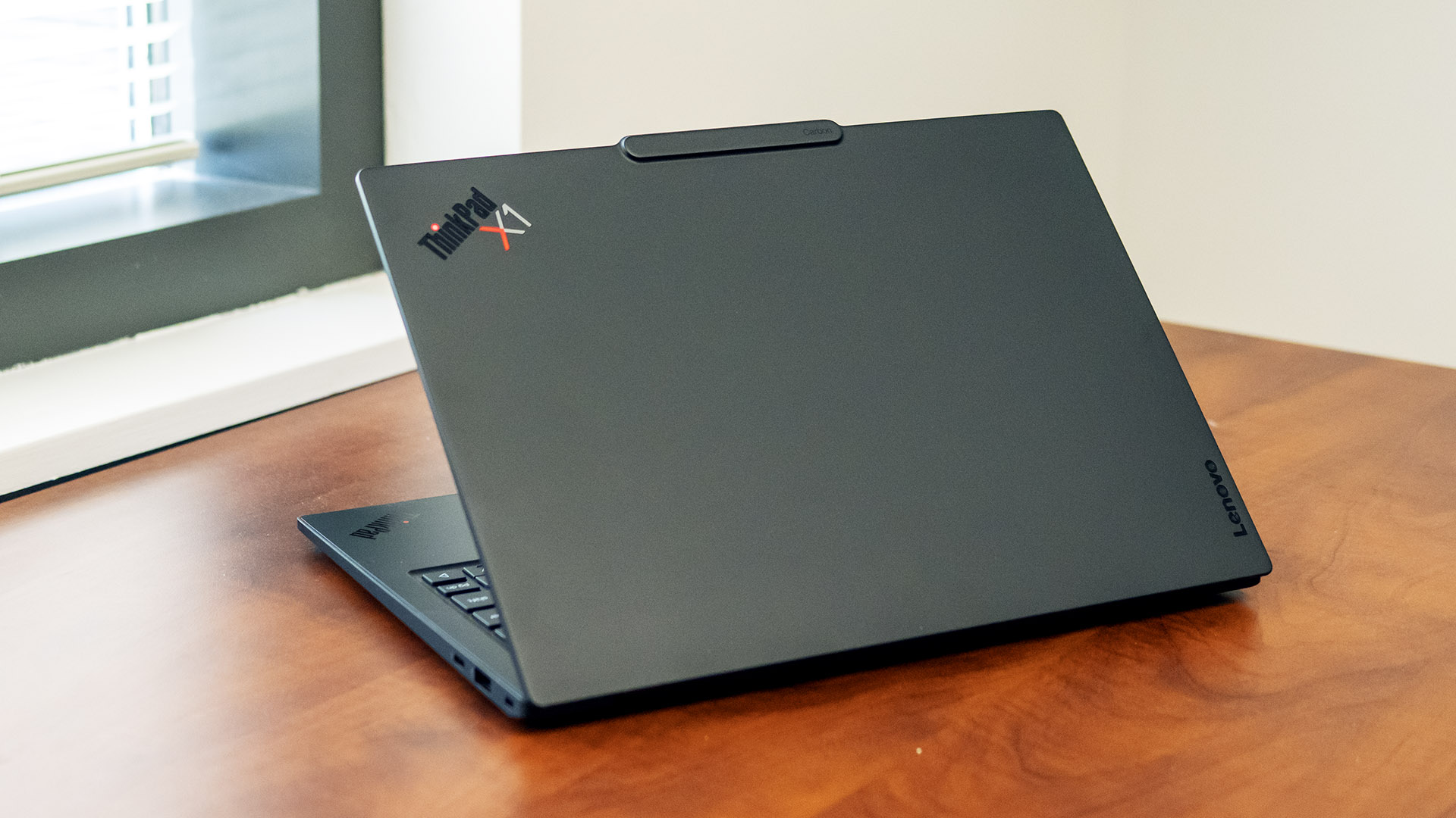 Lenovo ThinkPad X1 Carbon Gen 14