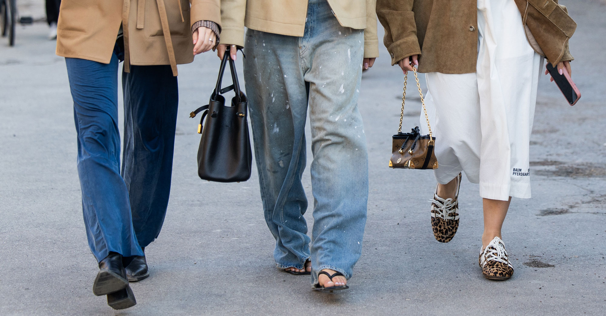 The Only Denim Trend More Popular Than Baggy Jeans RN