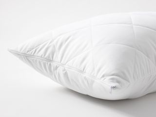 The Fine Bedding Company Allergy Defence Pillow