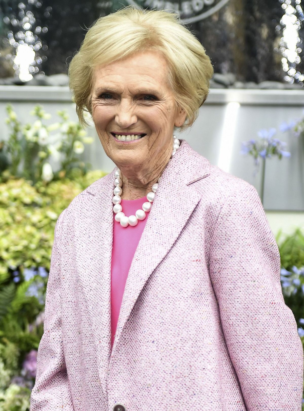 Mary Berry Age: At 82, The Baker Insists She'll Never Have Botox, And Talks Embracing Natural