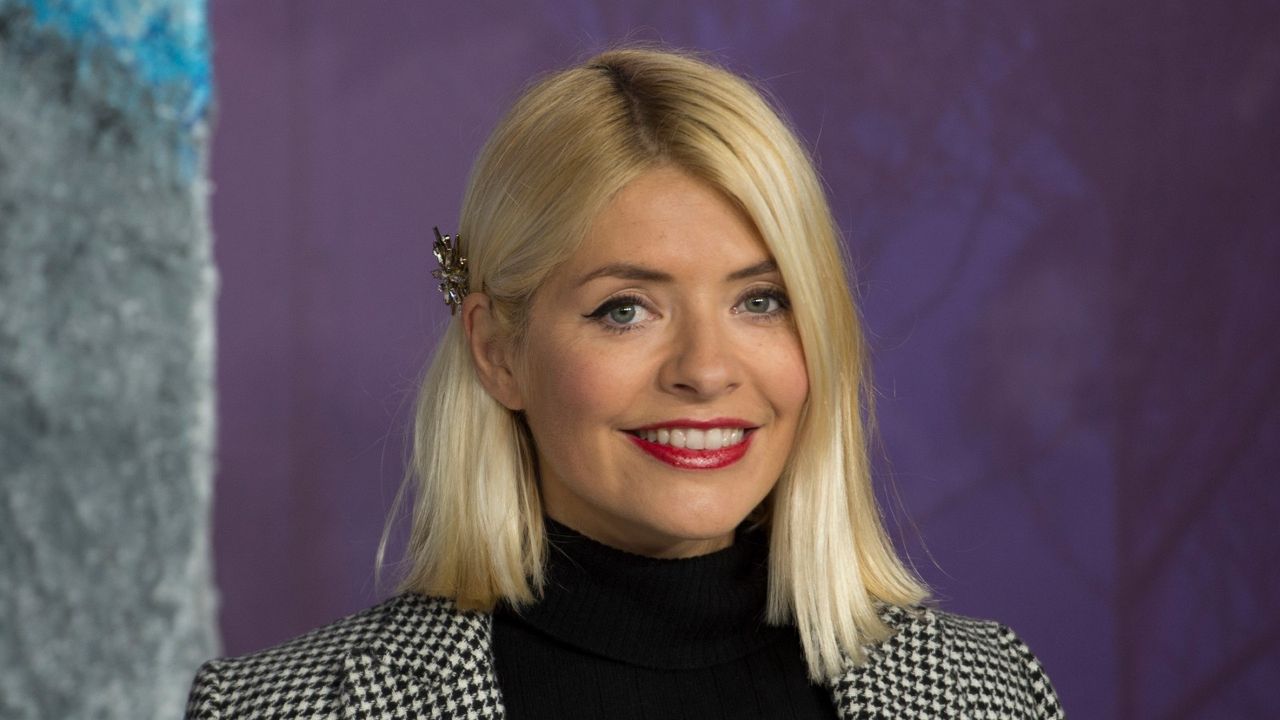 Holly Willoughby feeling &#039;really sad&#039;, attends the &quot;Frozen 2&quot; European premiere at BFI Southbank on November 17, 2019 in London