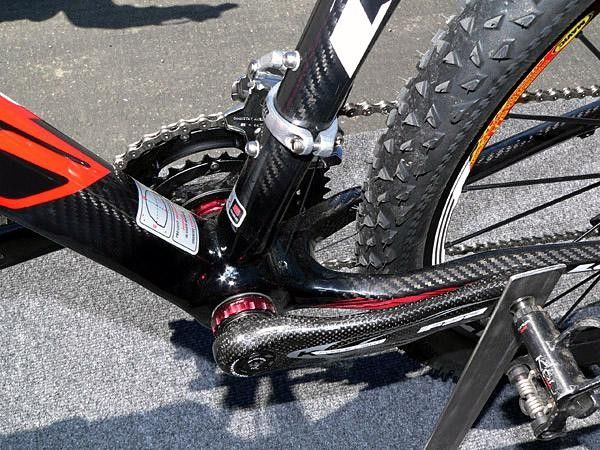Lots of carbon fiber here, of course.