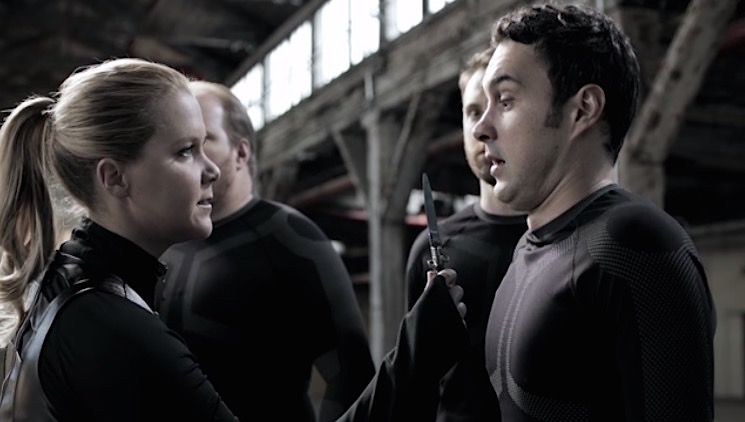 Amy Schumer teaches the art of female emotional combat