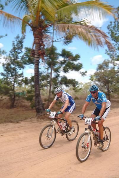 Bernhard Weixelbaum (Team RC Sereno) and J&ouml;rg Steenbock (WINGSforLife.com)