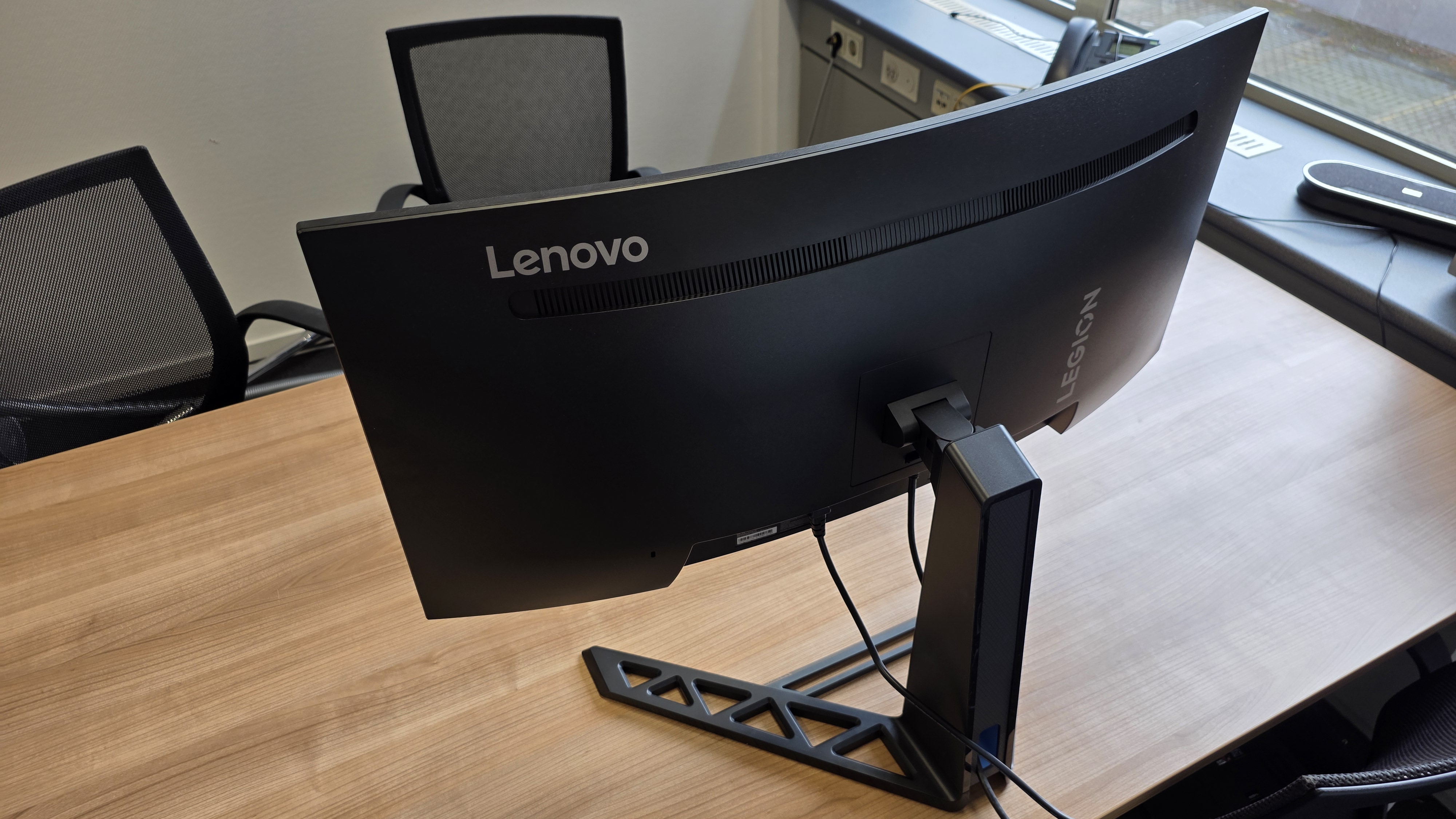Lenovo Legion R34w-30