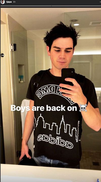 Riverdale's KJ Apa Just Dyed His Hair Black - Archie Actor KJ Apa ...