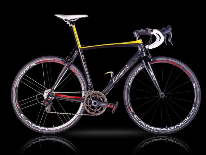 The LeMond bicycle brand returns in 2014 with three limited edition models only differing in cosmetic details related to frame graphics pertaining to his three Tour wins. Pictured is the TdF86 model