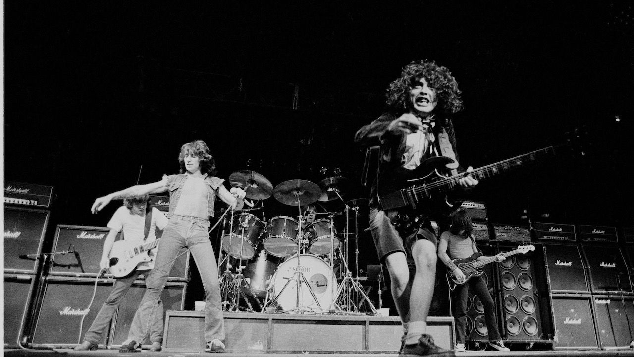 John Elliott Men's The Daze 2 Paint Splatter Japanese Made Straight Denim  Jeans, image size:1280x720