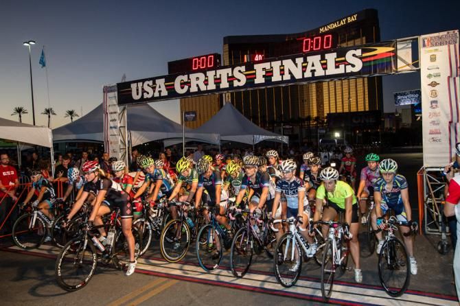 The women on the line and ready to race.