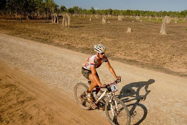 Christoph Sokoll rides alone after his crash