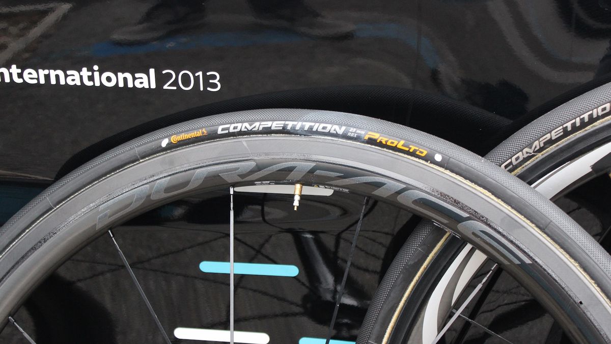 A closer look at the new Shimano Dura-Ace 9100 wheels