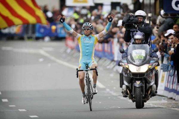 Maxim Iglinskiy (Astana) celebrates a surprise win in Liege.