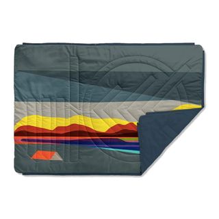 best camping blankets: Voited Recycled Ripstop Outdoor Camping Blanket