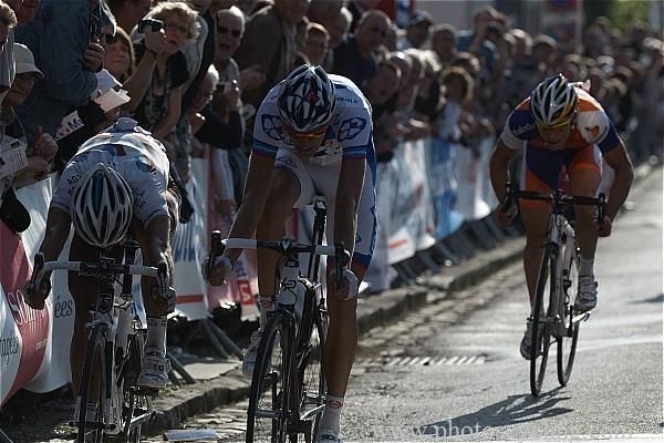 Anthony Roux (FDJ) wins the Grand Prix de la Somme.