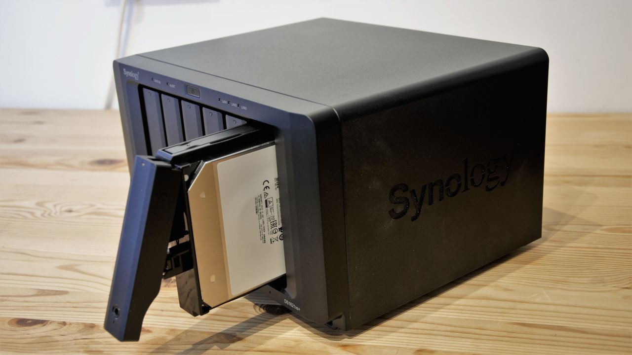 Synology DS1621xs+