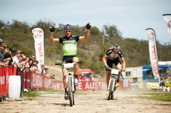 : A very exciting race, but Chris Jongerwaard takes the win from Paul Van Der Ploeg in the Elite Mens XCC