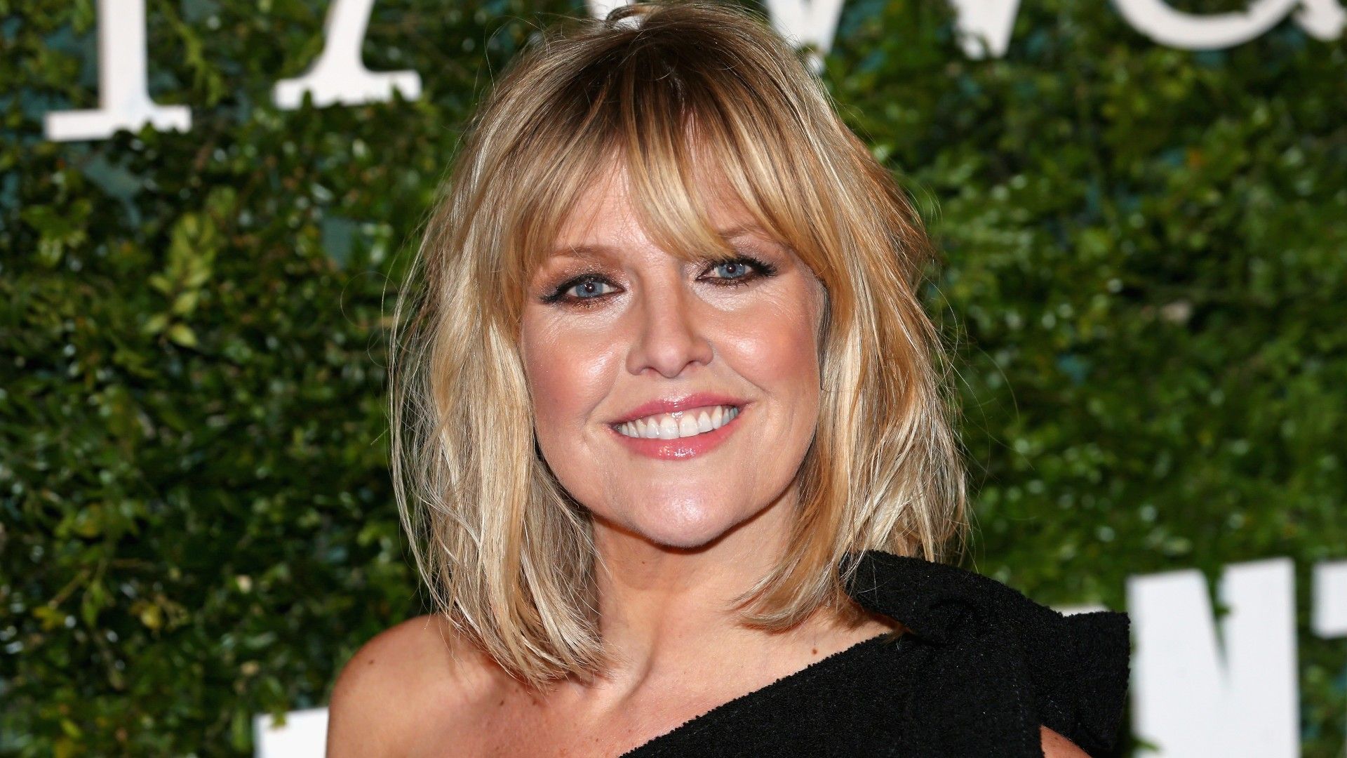 Shetland Season 8 Cast Ashley Jensen Joins Returning Stars Woman And Home