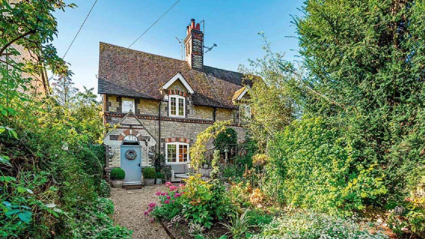 35 Leckhampstead Road, Wicken, Milton Keynes