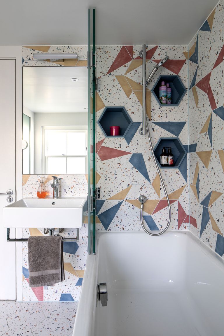 9 bold bathroom niche ideas that designers are embracing | Livingetc