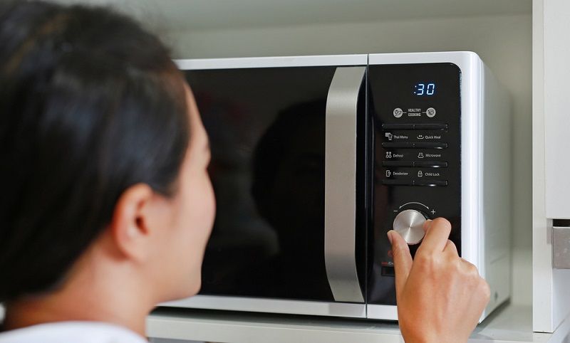 Is It Safe to Stand in Front of Microwave Ovens?