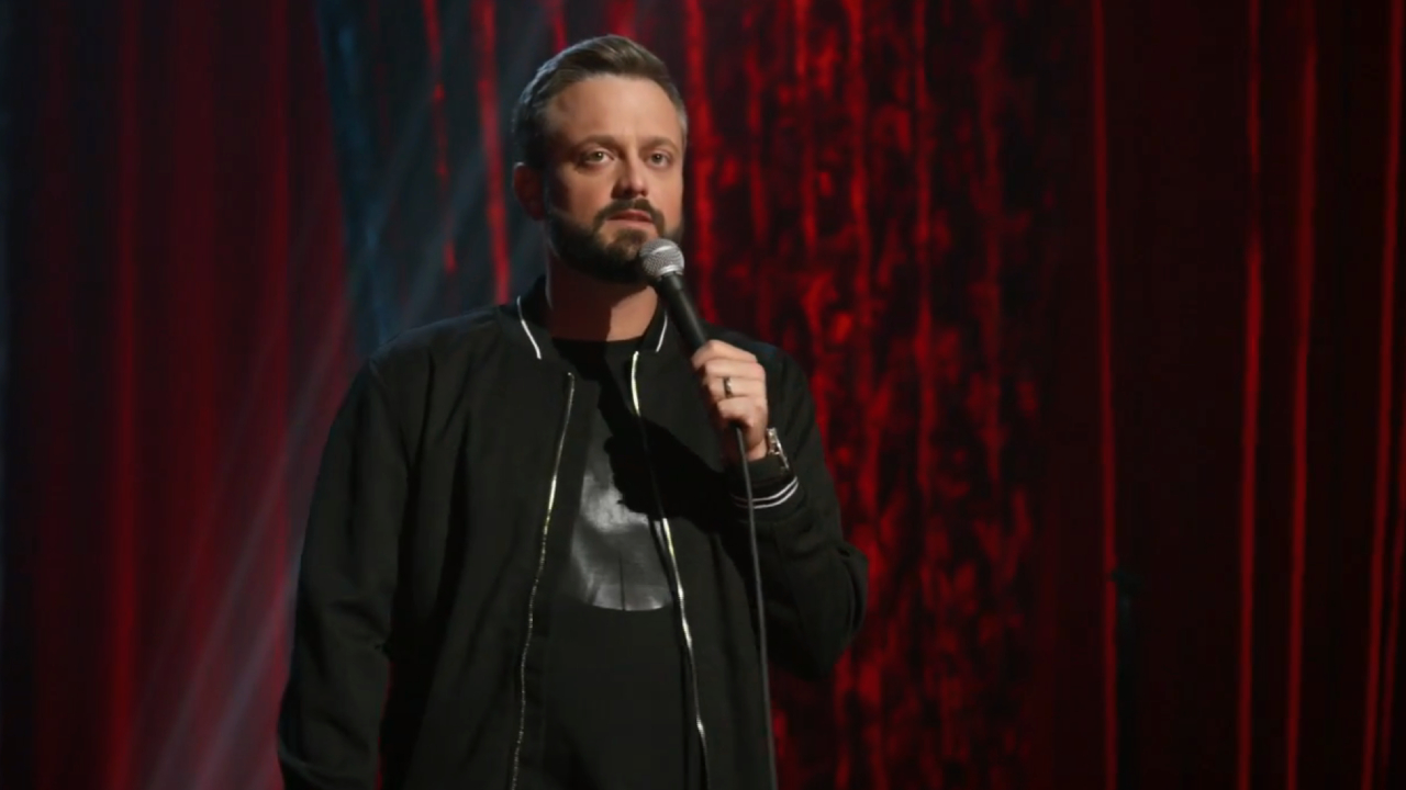 Nate Bargatze performing stand-up in The Tennessee Kid