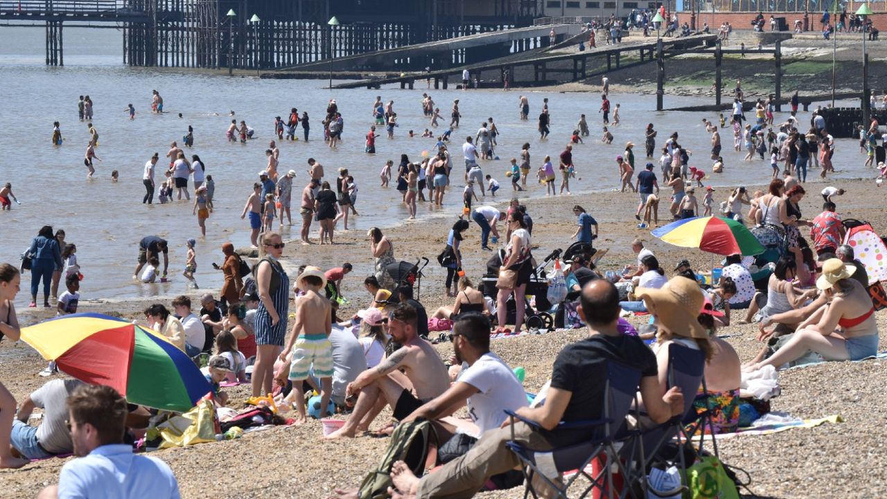 Crowds on the beach