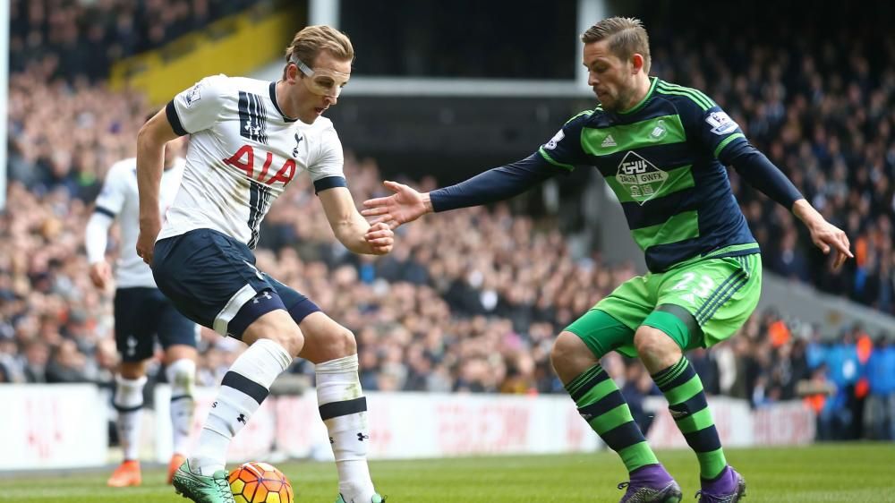 Sigurdsson warns Iceland of danger posed by golf buddy Kane FourFourTwo