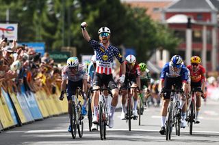 As it happened: Sprint teams fail to bring back breakaway after thrilling chase on Tour Auvergne-Rhône-Alpes stage 4