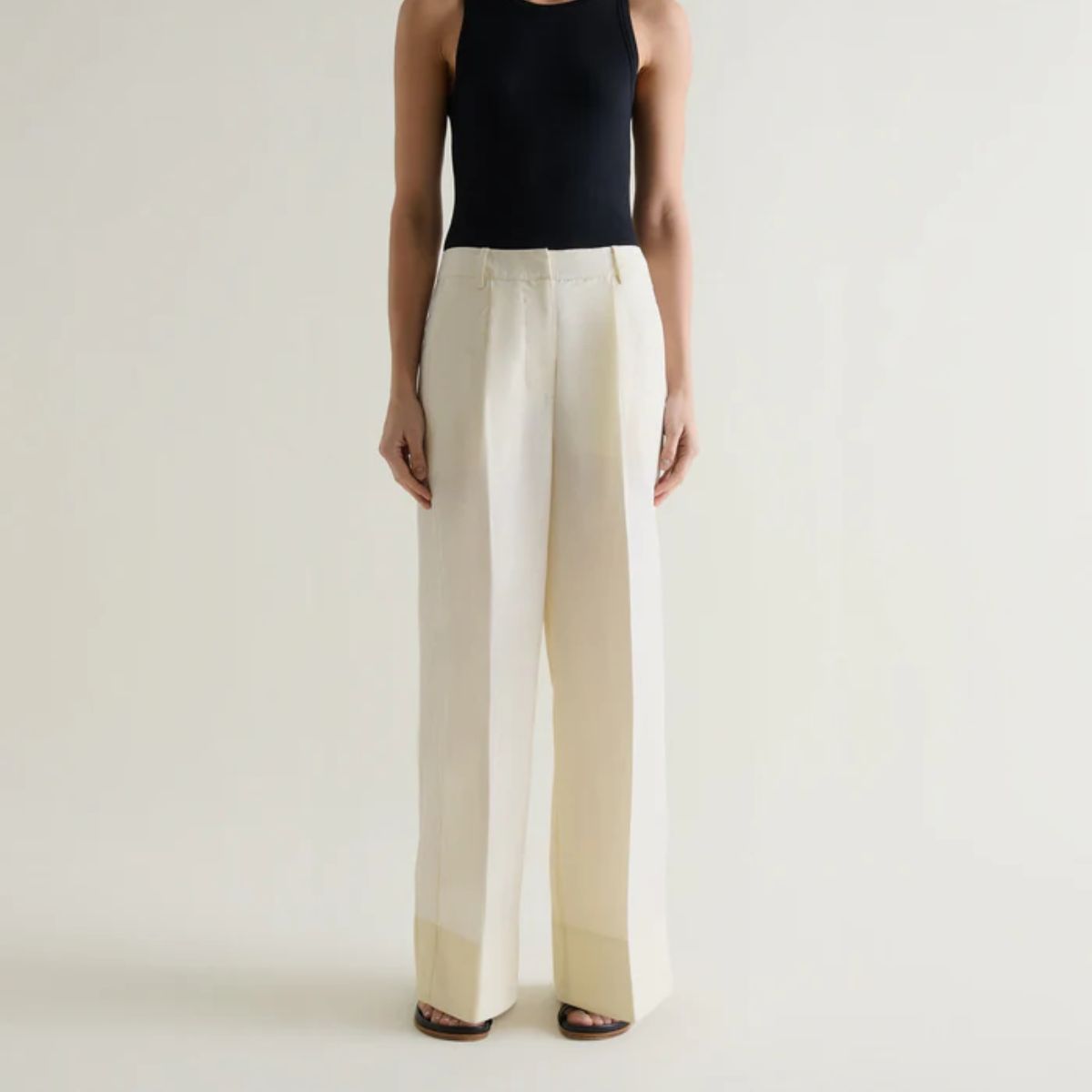 rise&fall white linen trousers