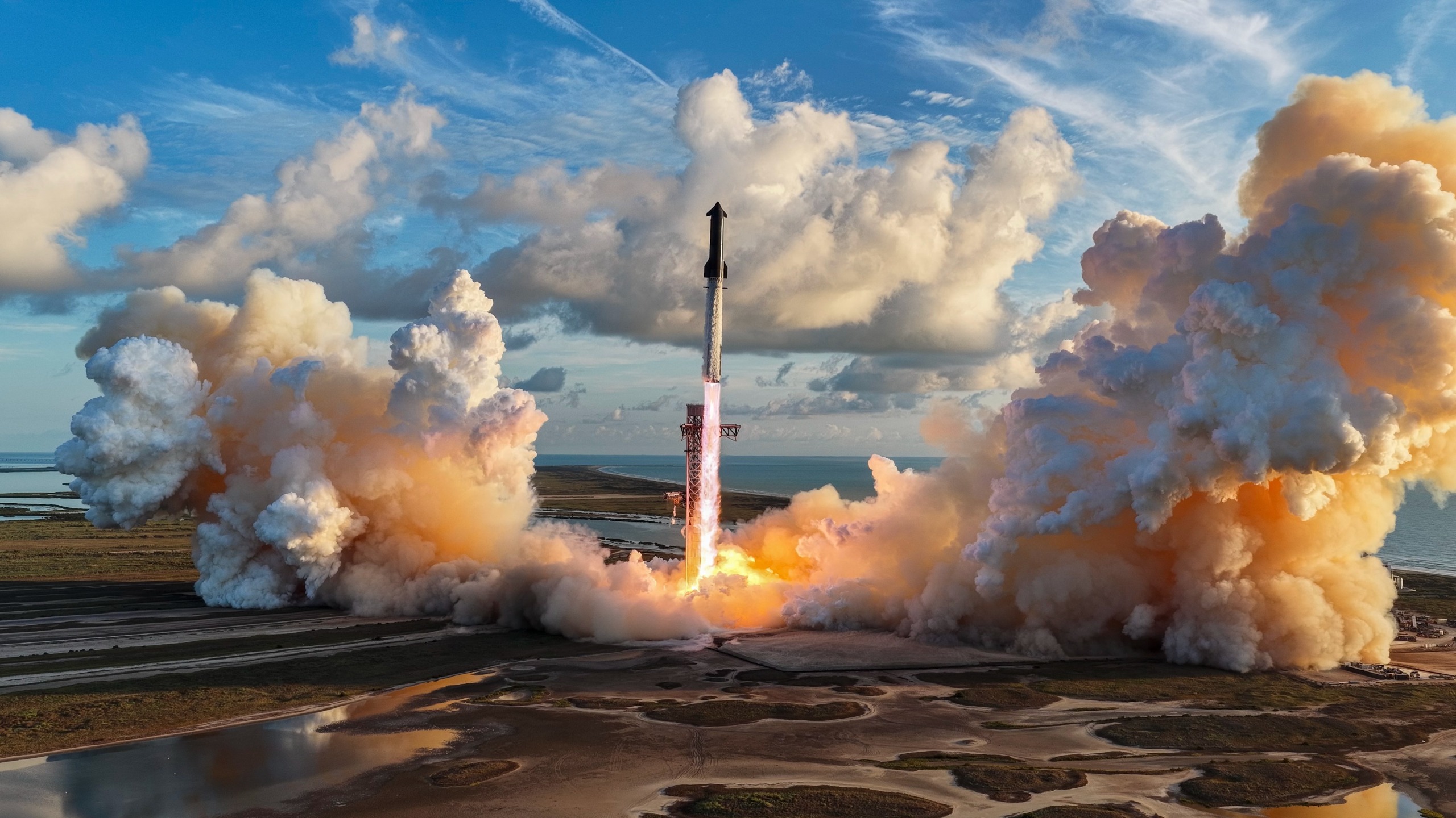 SpaceX's Starship megarocket launches on its 14th test flight on Sept. 28, 2026.