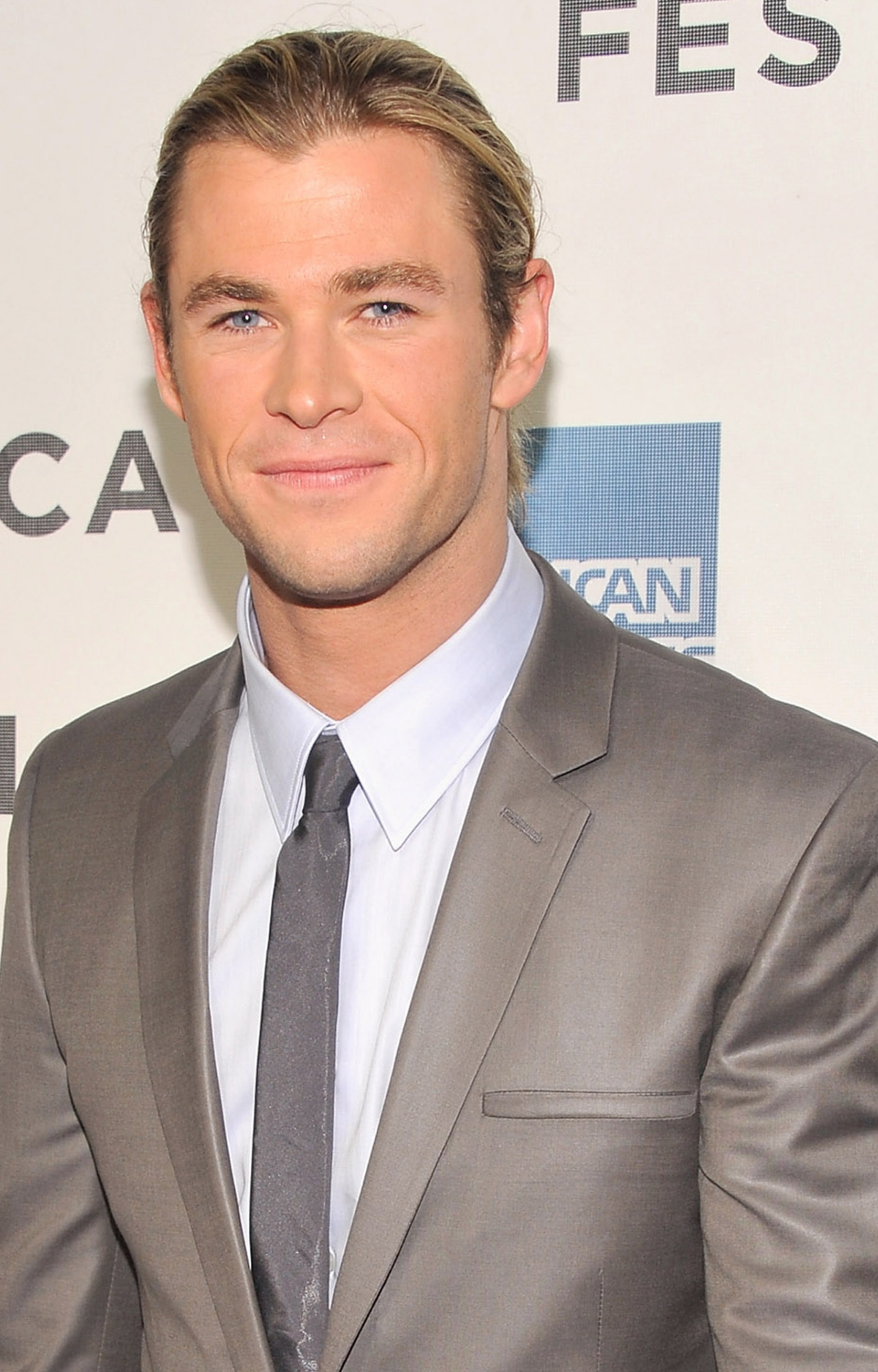 Chris Hemsworth at the premiere of The Avengers
