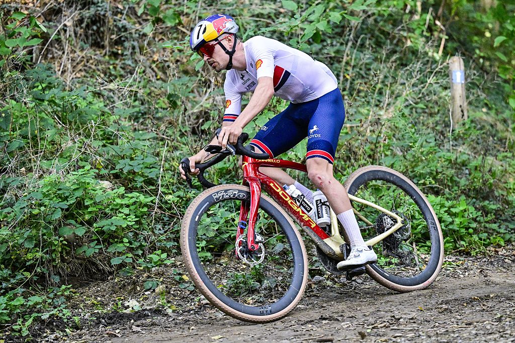 Tom Pidcock at the UCI Gravel World Championships 2025