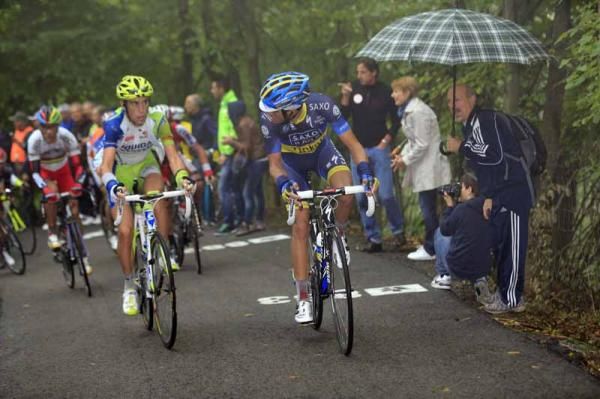 Contador and Nibali try and shake off Gilbert