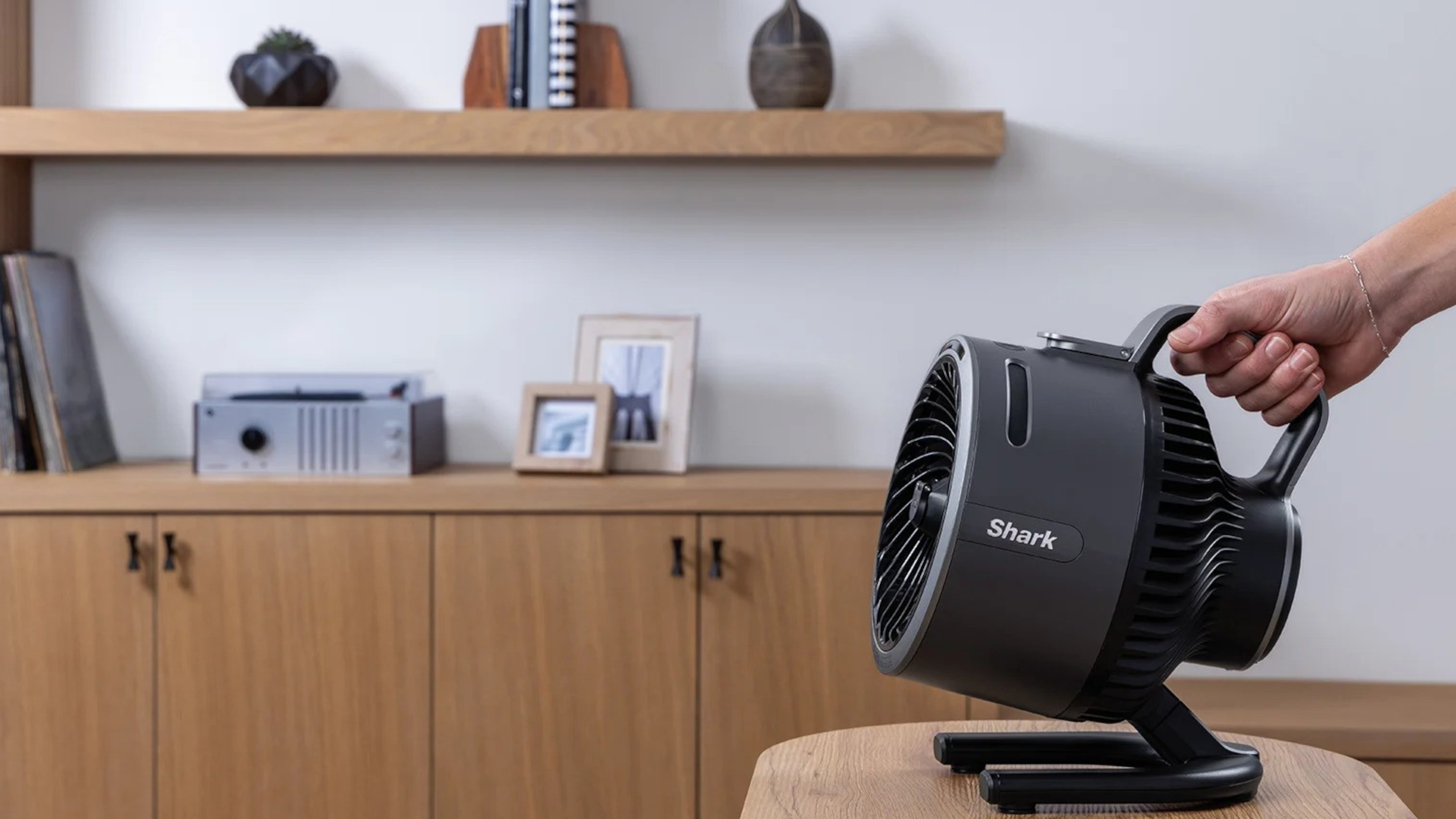 shark flexbreeze hydrogo fan in a living room