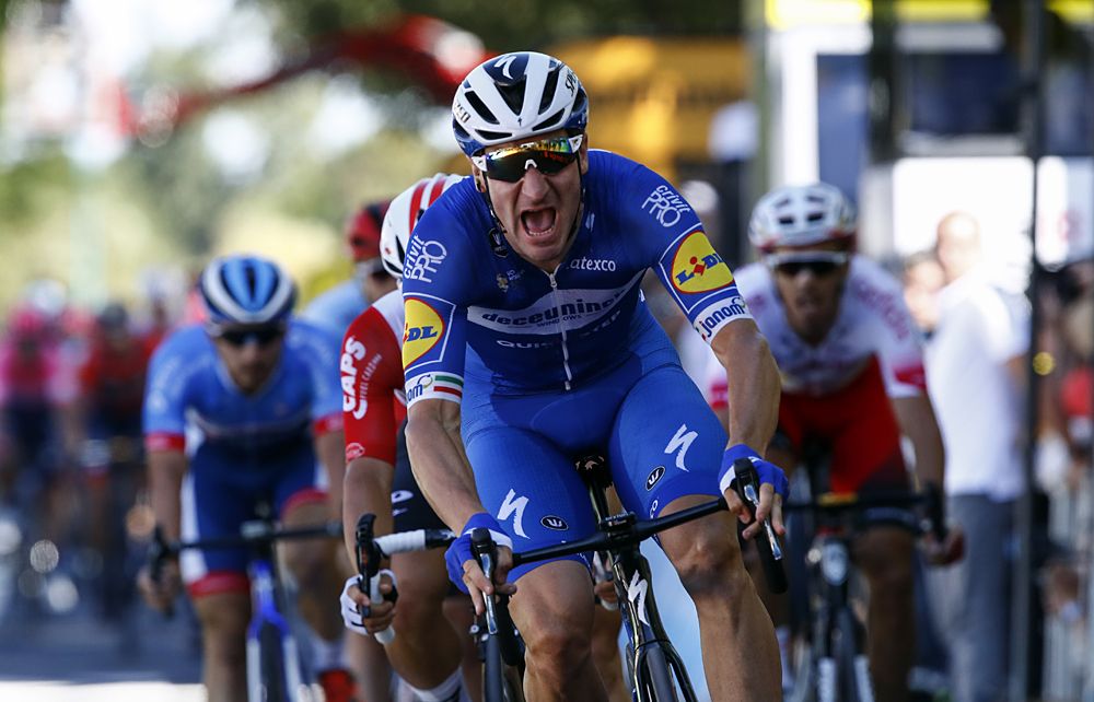 Elia Vivani (Deceuninck-QuickStep) wins stage 4 at the Tour de France
