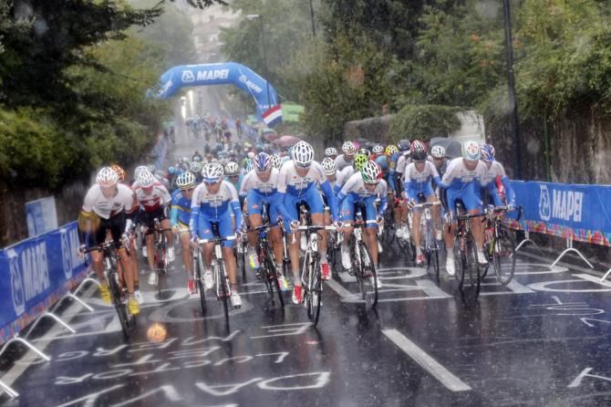 The Italian team control the peloton at the Worlds in Florence