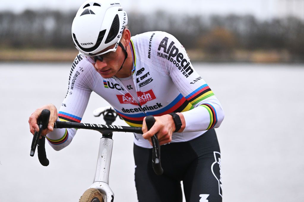 ANTWERP BELGIUM DECEMBER 23 Mathieu van der Poel of The Netherlands and Team AlpecinDeceuninck competes during the 17th UCI Cyclocross World Cup Antwerpen 2023 Mens Elite on December 23 2023 in Antwerp Belgium Photo by Luc ClaessenGetty Images