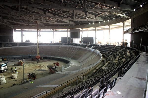 Spectators will sit here.