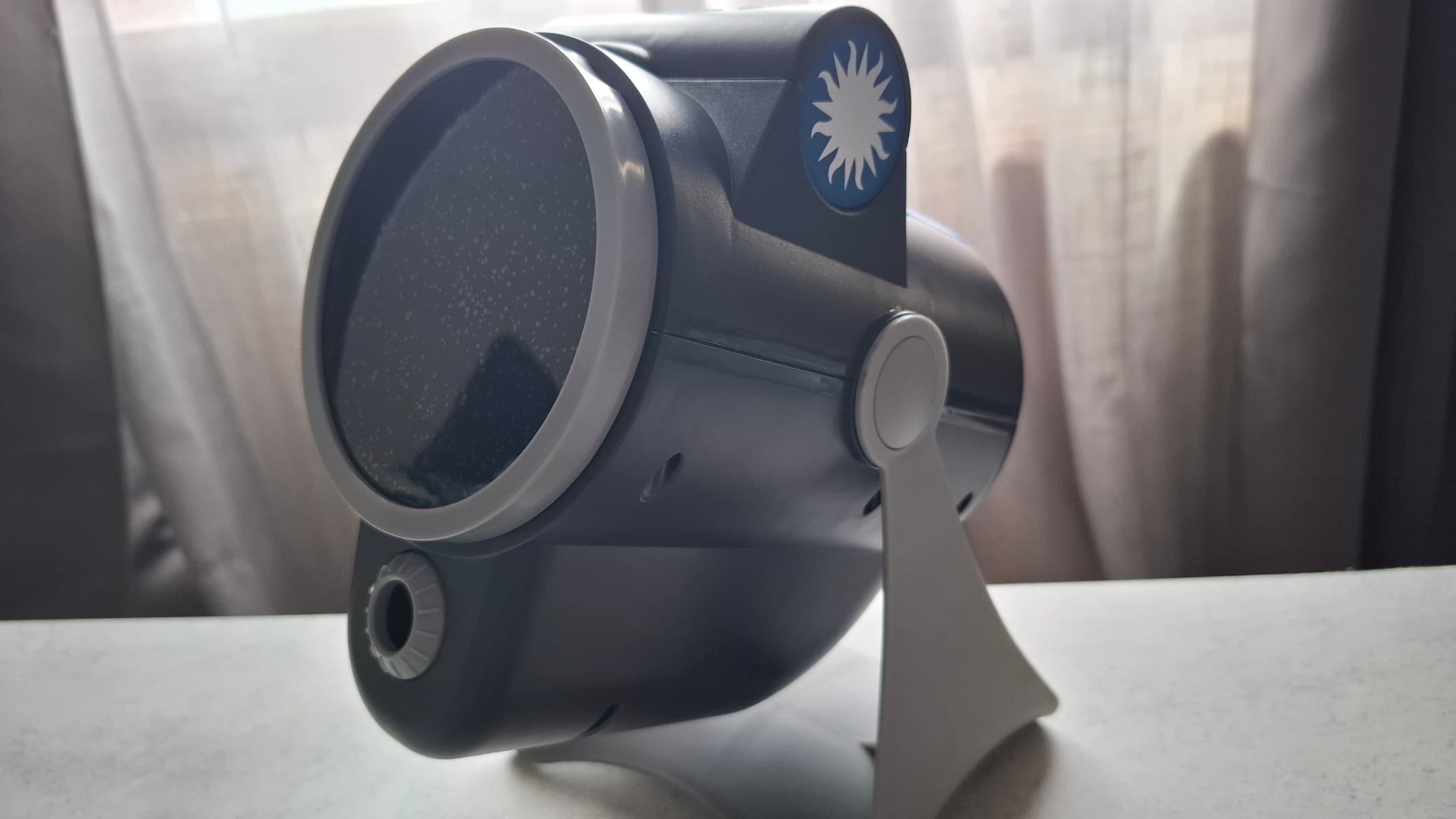 Smithsonian Planetarium Projector