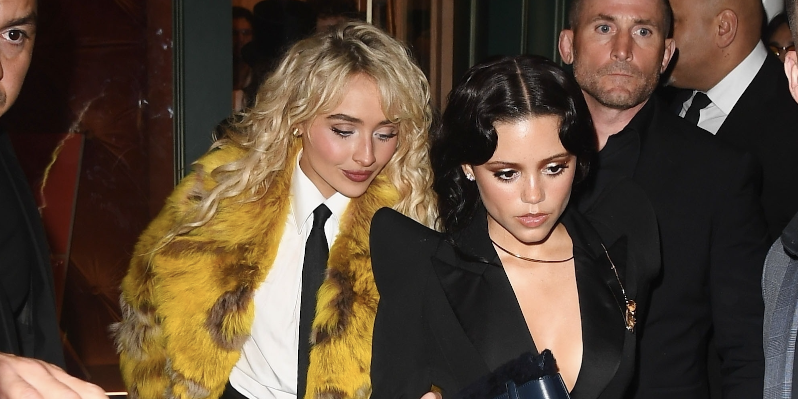 Sabrina Carpenter and Jenna Ortega make a stylish duo as they arrive arm-in-arm at A$AP Rocky’s star-studded Met Gala after-party in New York City, turning heads with their fashionable flair. 05-05-2025