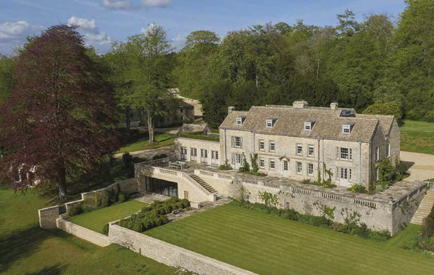 Duntisbourne-House-_59891031_168490081.jpg