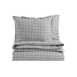 Black and white gingham bedding from H&M