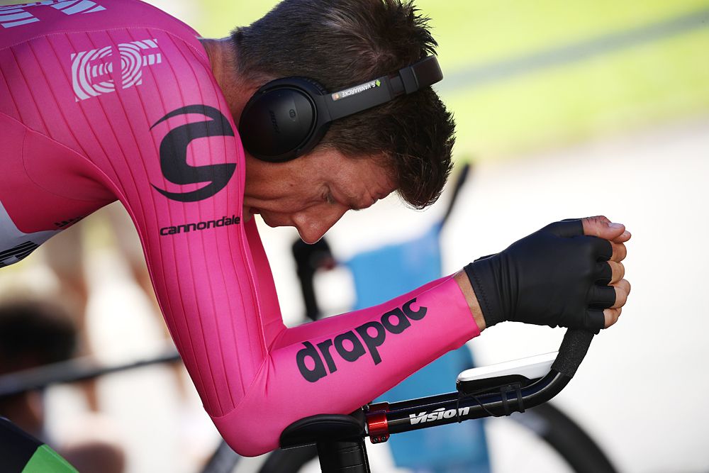 Sep Vanmarcke (EF Education First-Drapac) warming up for the stage 2o time trial