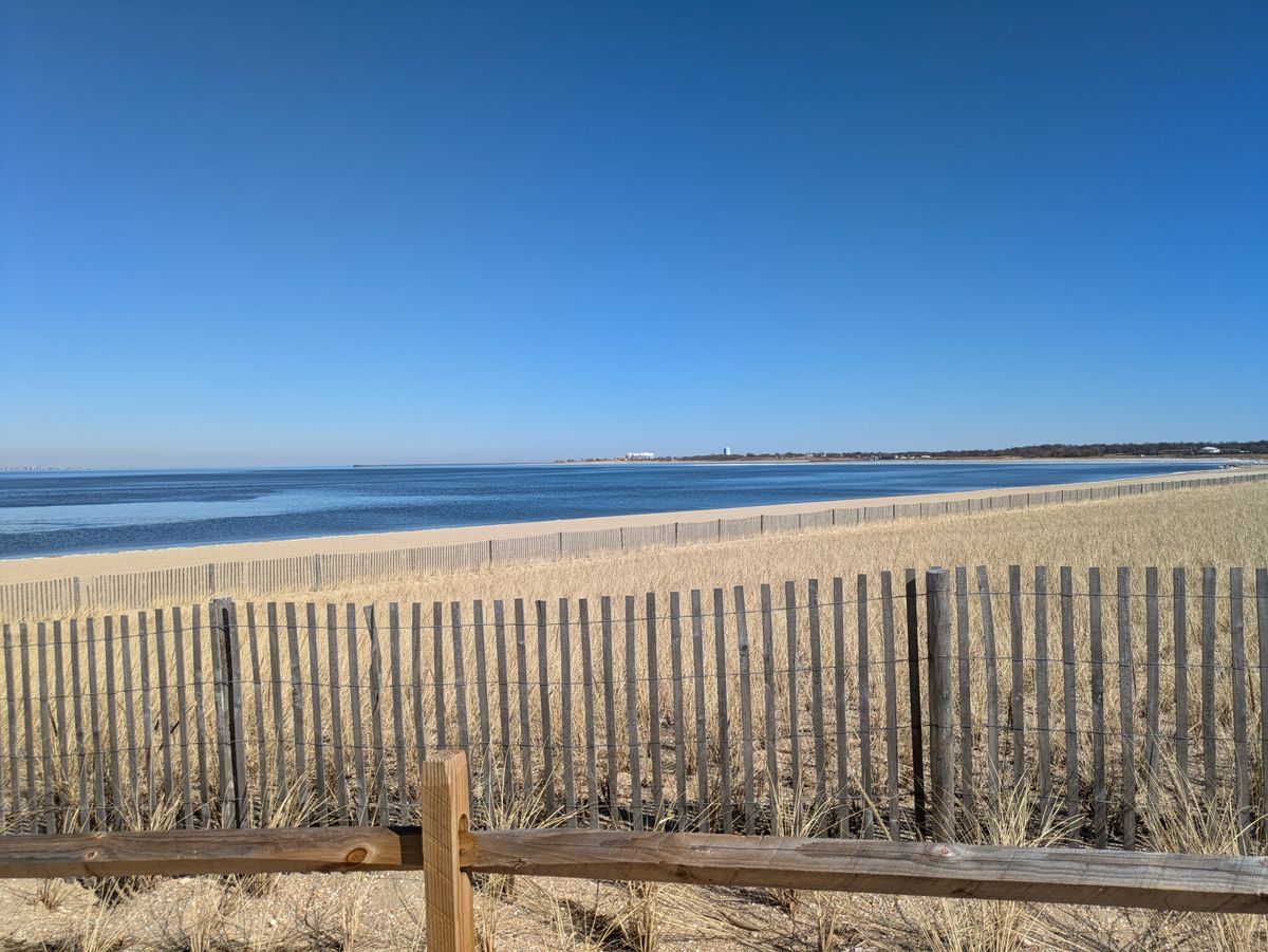 Google Pixel 8a dynamic range sample.