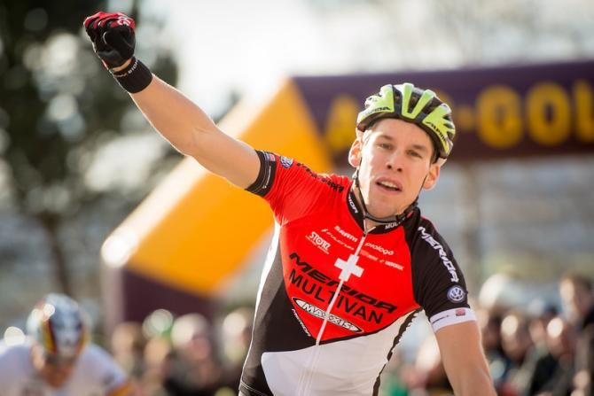 Thomas Litscher wins the eliminator
